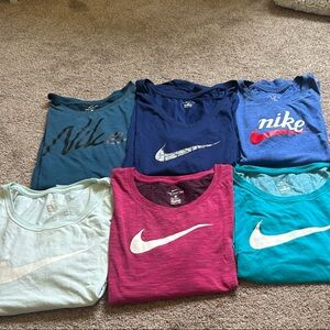 Nike Womens Plus Size Nike T-Shirts Lot Size 1X